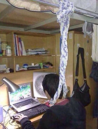 Illustration for article titled Hardcore Studying in China Looks Absolutely Frightening